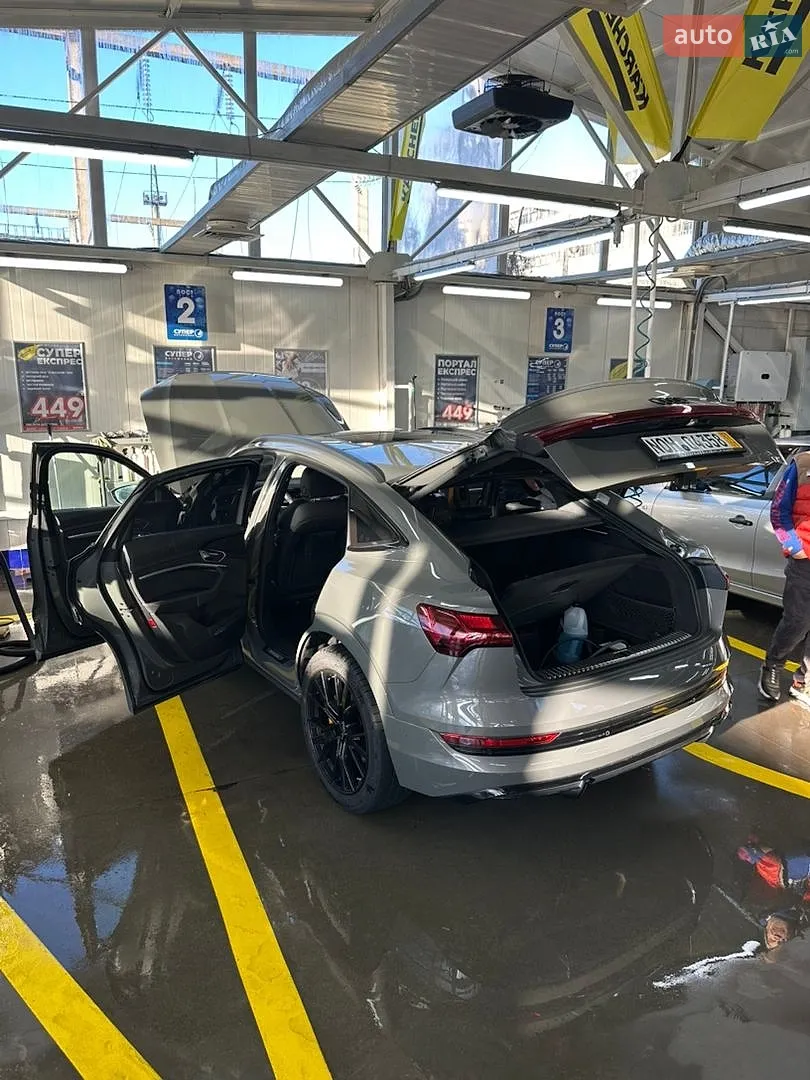 2022 Audi e-tron Sportback - мініатюра 28