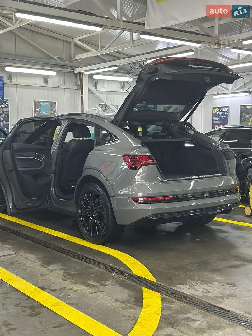 2022 Audi e-tron Sportback - мініатюра 31