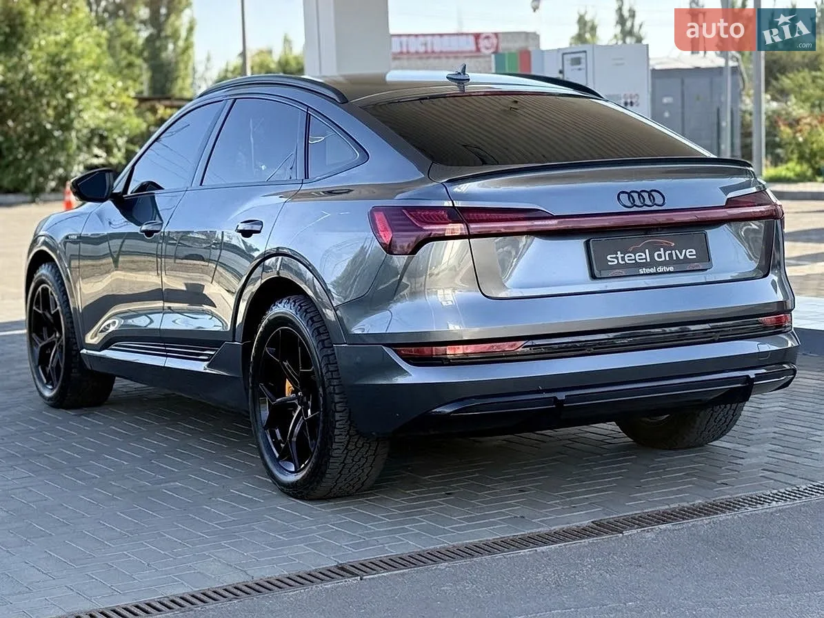 2020 Audi e-tron Sportback - мініатюра 6