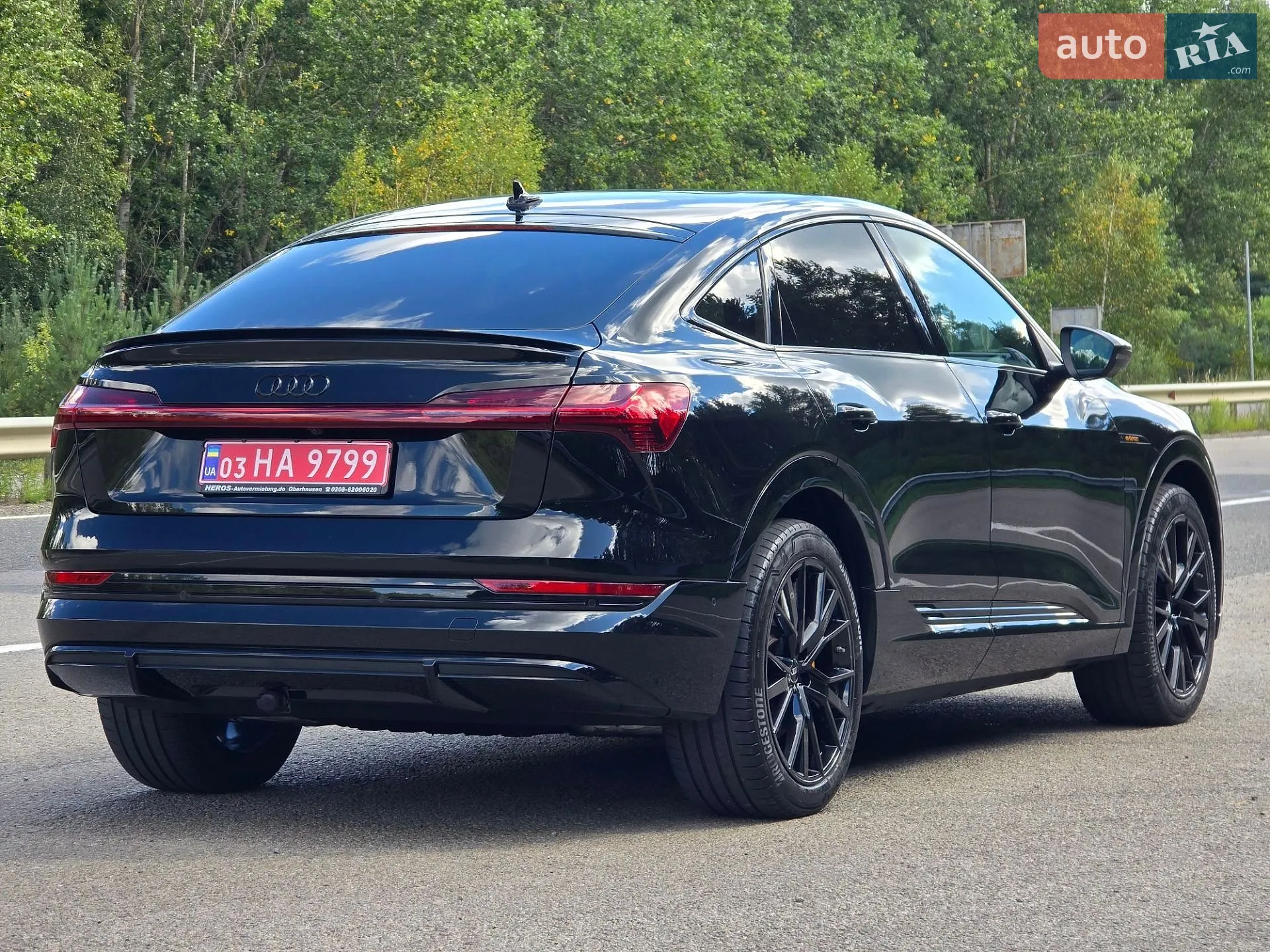 2022 Audi e-tron Sportback - мініатюра 9