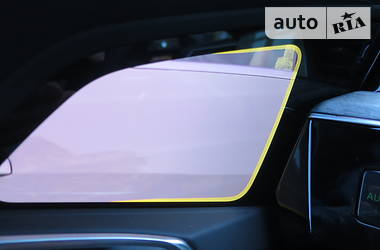 Позашляховик / Кросовер Audi e-tron 2019 в 