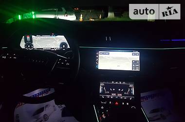 Позашляховик / Кросовер Audi e-tron 2019 в 