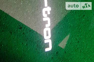 Позашляховик / Кросовер Audi e-tron 2019 в 