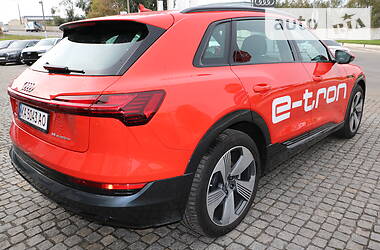 Позашляховик / Кросовер Audi e-tron 2020 в Дніпрі