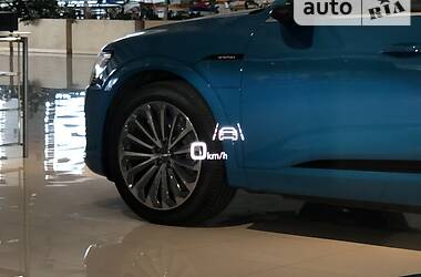 Позашляховик / Кросовер Audi e-tron 2019 в Києві