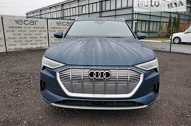 Позашляховик / Кросовер Audi e-tron 2019 в Києві