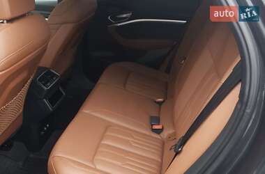 Внедорожник / Кроссовер Audi e-tron 2019 в 