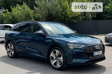 Audi e-tron 2019