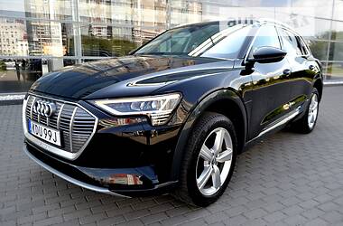 Audi e-tron 2019