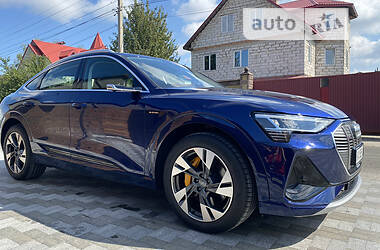 Позашляховик / Кросовер Audi e-tron 2020 в Вишгороді