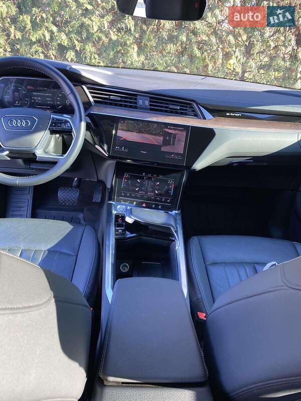 Позашляховик / Кросовер Audi e-tron 2019 в Львові