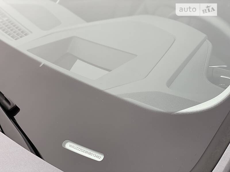 Позашляховик / Кросовер Audi e-tron 2022 в Києві