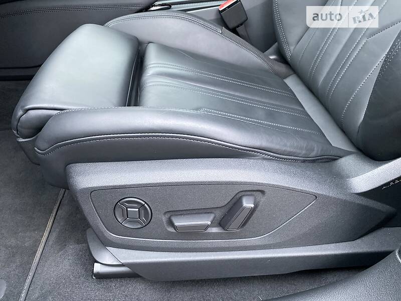 Позашляховик / Кросовер Audi e-tron 2022 в Києві