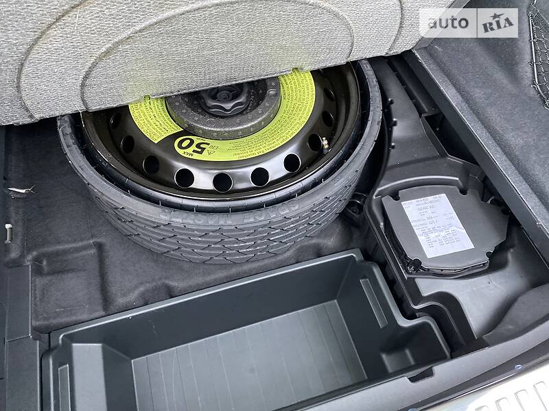 Позашляховик / Кросовер Audi e-tron 2022 в Києві