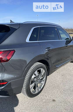 Позашляховик / Кросовер Audi e-tron 2020 в Львові