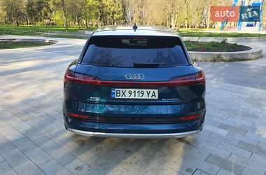 Внедорожник / Кроссовер Audi e-tron 2019 в 