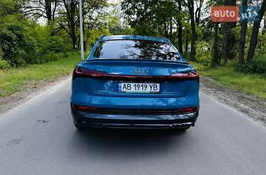 Внедорожник / Кроссовер Audi e-tron 2020 в 