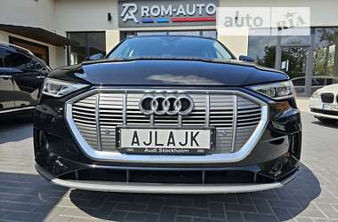 Позашляховик / Кросовер Audi e-tron 2020 в 