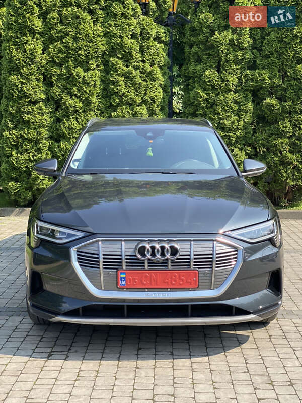 Внедорожник / Кроссовер Audi e-tron 2019 в Львове фото 12 Внедорожник / Кроссовер Audi e-tron 2019 в Львове