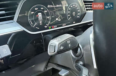 Внедорожник / Кроссовер Audi e-tron 2020 в 