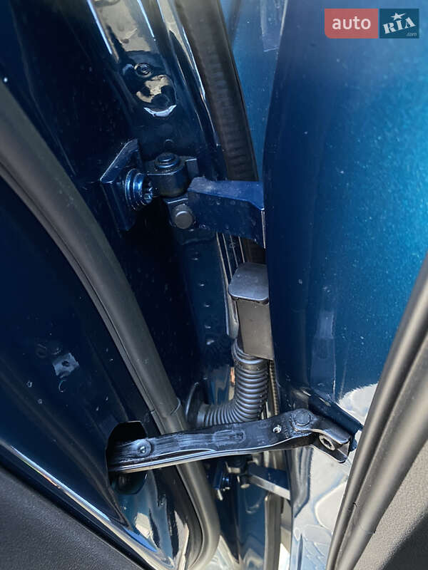 Внедорожник / Кроссовер Audi e-tron 2020 в Тростянце