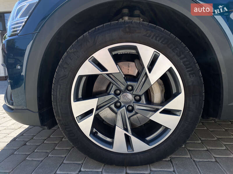 Внедорожник / Кроссовер Audi e-tron 2020 в Тростянце