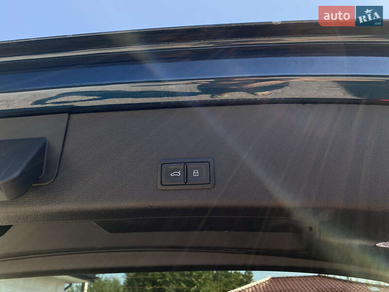 Внедорожник / Кроссовер Audi e-tron 2020 в Тростянце