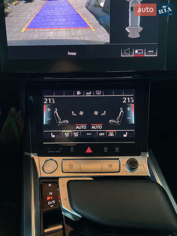 Внедорожник / Кроссовер Audi e-tron 2020 в Тростянце