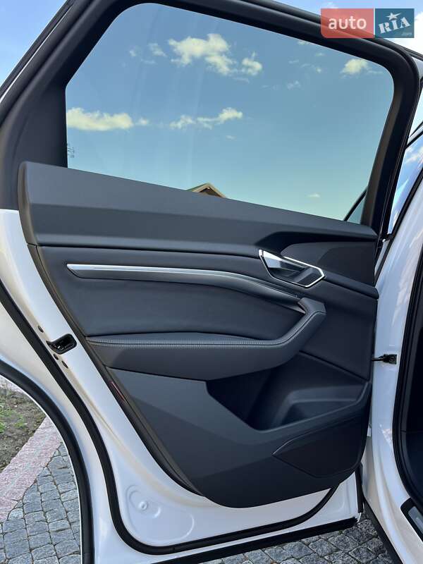 Внедорожник / Кроссовер Audi e-tron 2021 в Хмельницком