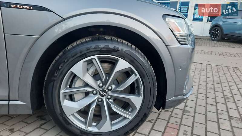 Позашляховик / Кросовер Audi e-tron 2020 в Моршині