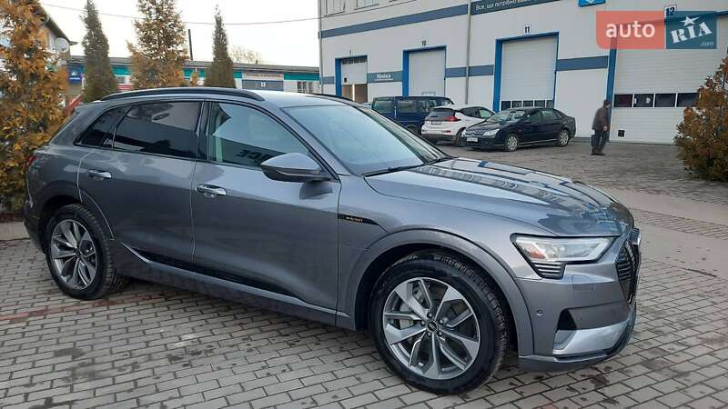 Позашляховик / Кросовер Audi e-tron 2020 в Моршині
