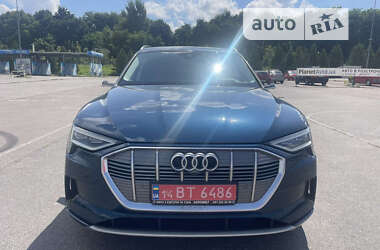Внедорожник / Кроссовер Audi e-tron 2019 в 