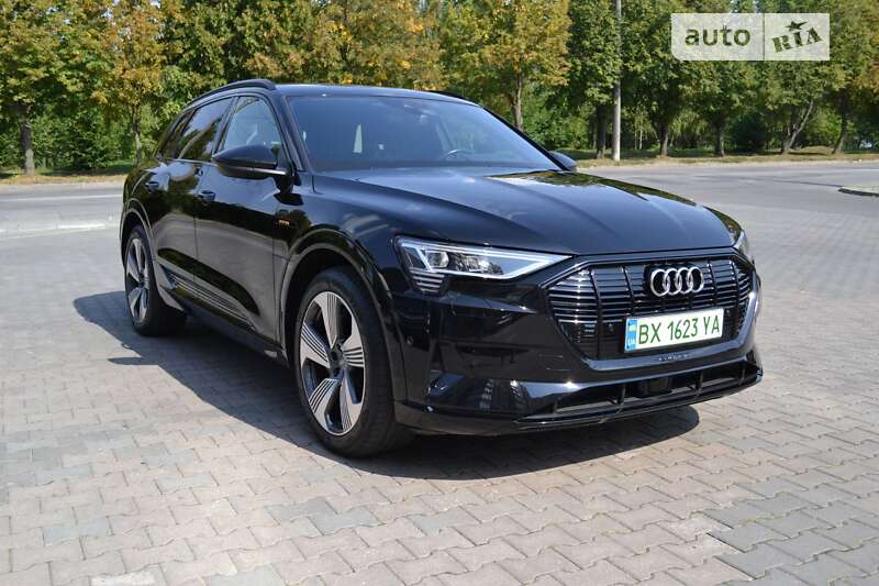Audi e-tron 2019