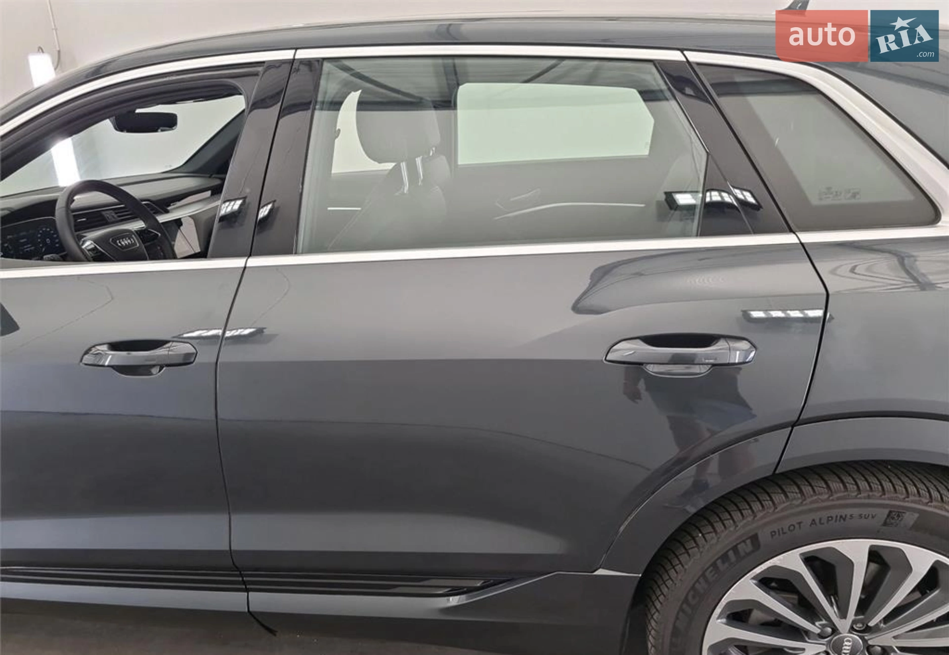 2020 Audi e-tron - мініатюра 40