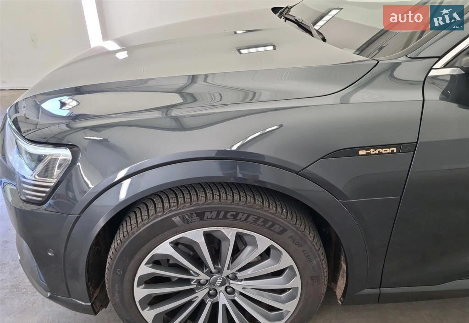 2020 Audi e-tron - мініатюра 37