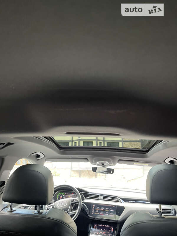 Внедорожник / Кроссовер Audi e-tron 2019 в Тернополе фото 21 Внедорожник / Кроссовер Audi e-tron 2019 в Тернополе