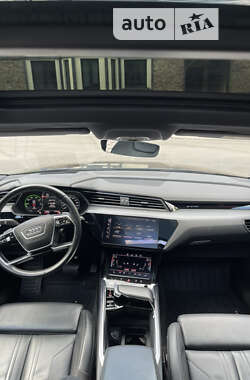 Позашляховик / Кросовер Audi e-tron 2019 в Тернополі