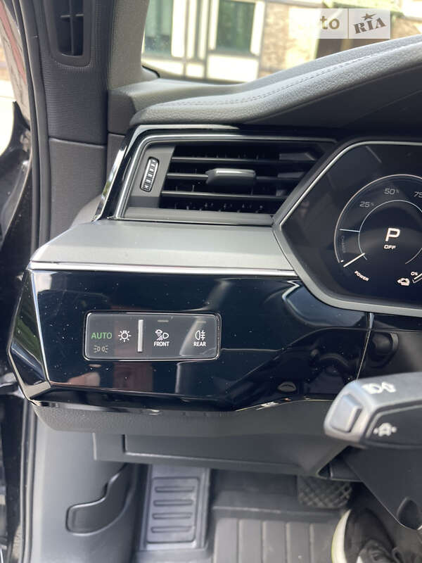 Внедорожник / Кроссовер Audi e-tron 2019 в Тернополе фото 46 Внедорожник / Кроссовер Audi e-tron 2019 в Тернополе