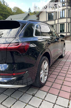 Позашляховик / Кросовер Audi e-tron 2019 в Тернополі