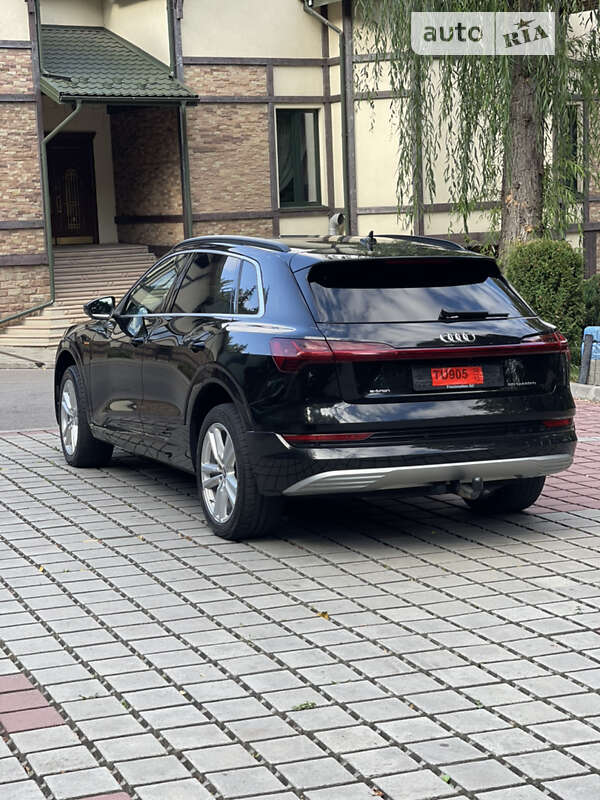 Внедорожник / Кроссовер Audi e-tron 2019 в Тернополе фото 72 Внедорожник / Кроссовер Audi e-tron 2019 в Тернополе