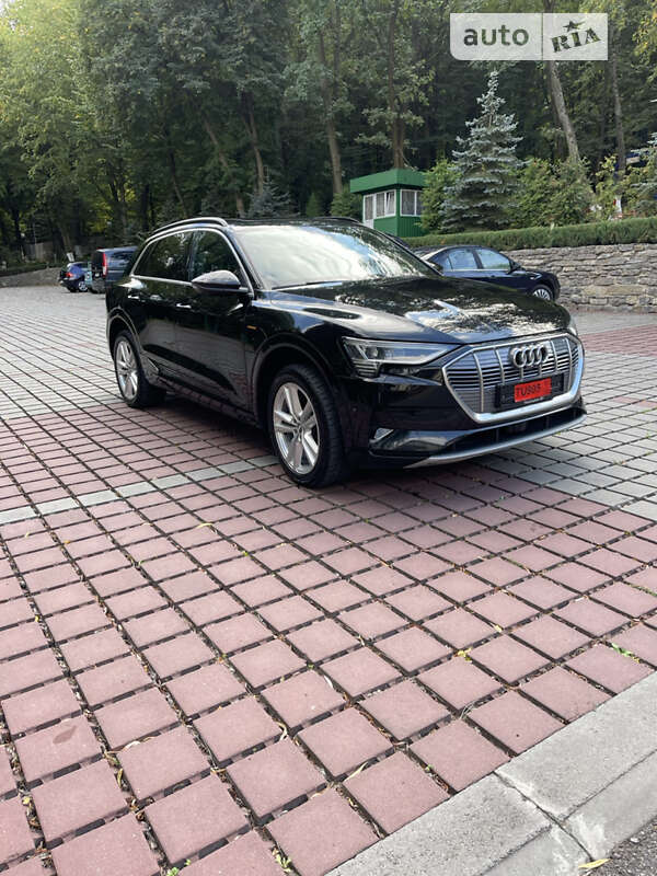 Внедорожник / Кроссовер Audi e-tron 2019 в Тернополе фото 77 Внедорожник / Кроссовер Audi e-tron 2019 в Тернополе