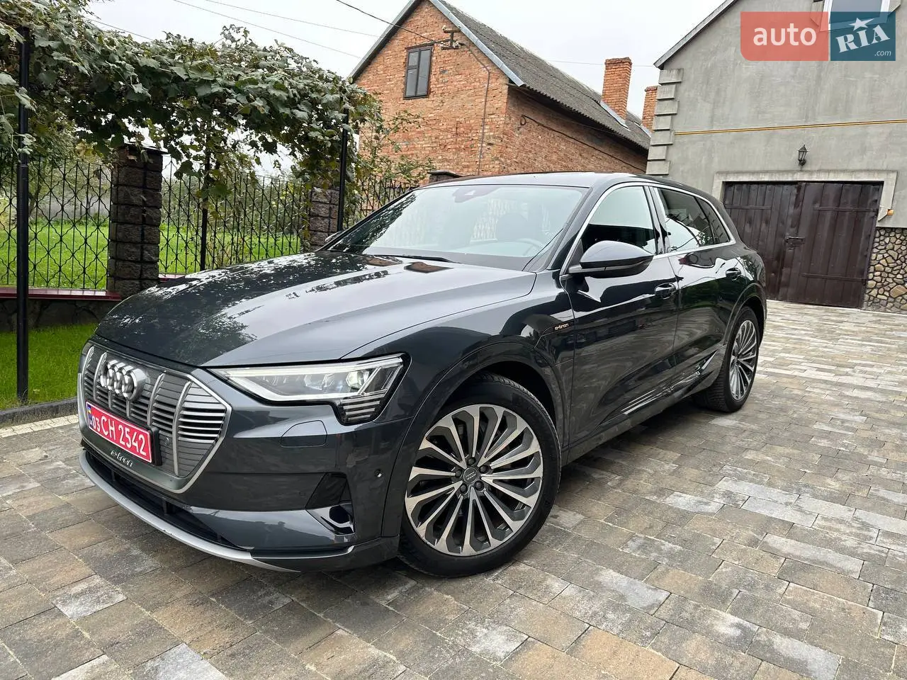 2020 Audi e-tron - мініатюра 19