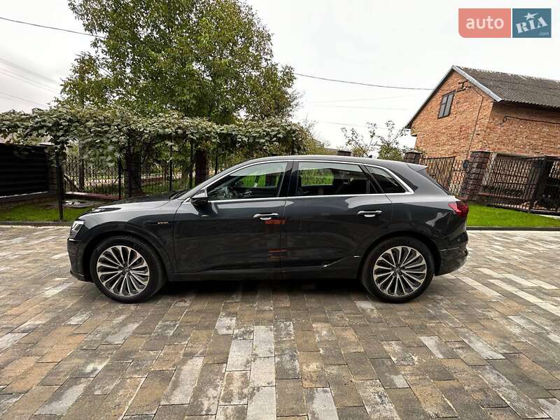 Внедорожник / Кроссовер Audi e-tron 2020 в Львове