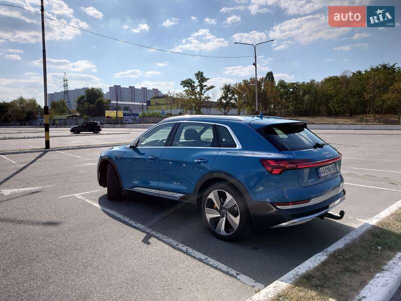 Внедорожник / Кроссовер Audi e-tron 2018 в Киеве