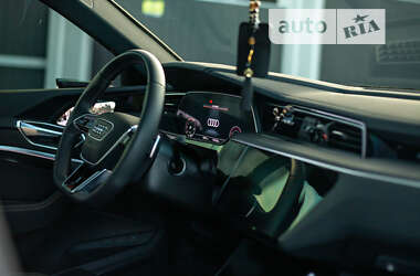 Позашляховик / Кросовер Audi e-tron 2022 в Чернівцях