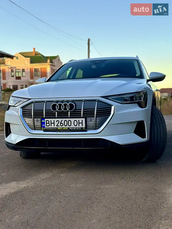 Audi e-tron 2020 VIN WAUZZZGE7LB026460 фото оголошення 3 з 56