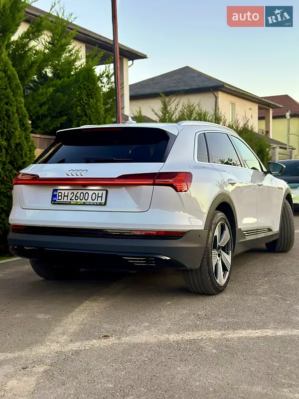 Audi e-tron 2020 VIN WAUZZZGE7LB026460 фото оголошення 5 з 56