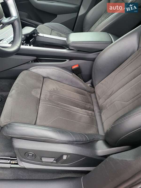 Внедорожник / Кроссовер Audi e-tron 2019 в Львове