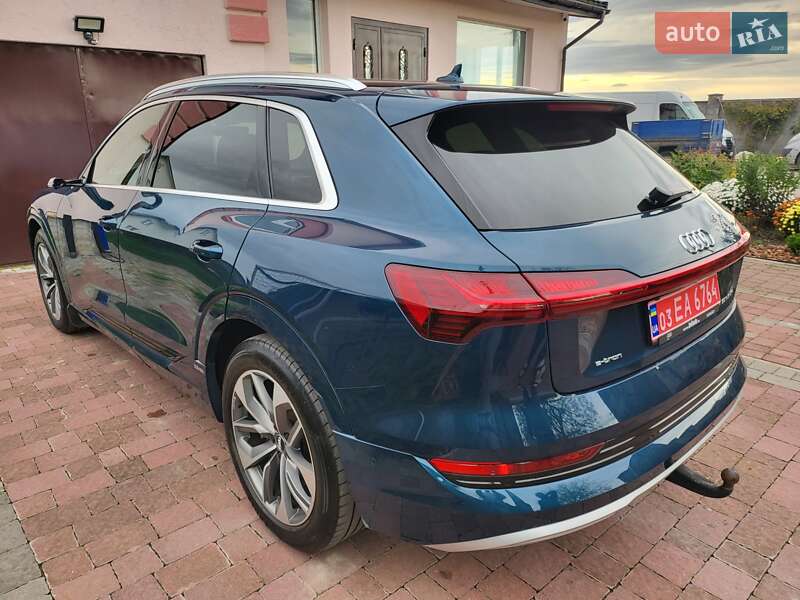 Внедорожник / Кроссовер Audi e-tron 2019 в Львове