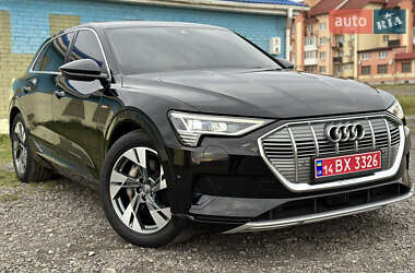 Внедорожник / Кроссовер Audi e-tron 2019 в 